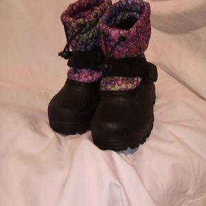 Northside black boots size 7 child